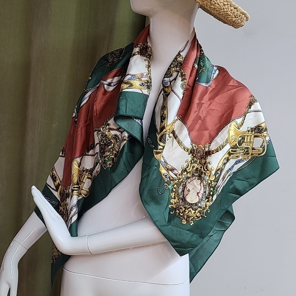 Alerione 100% Silk Scarf
